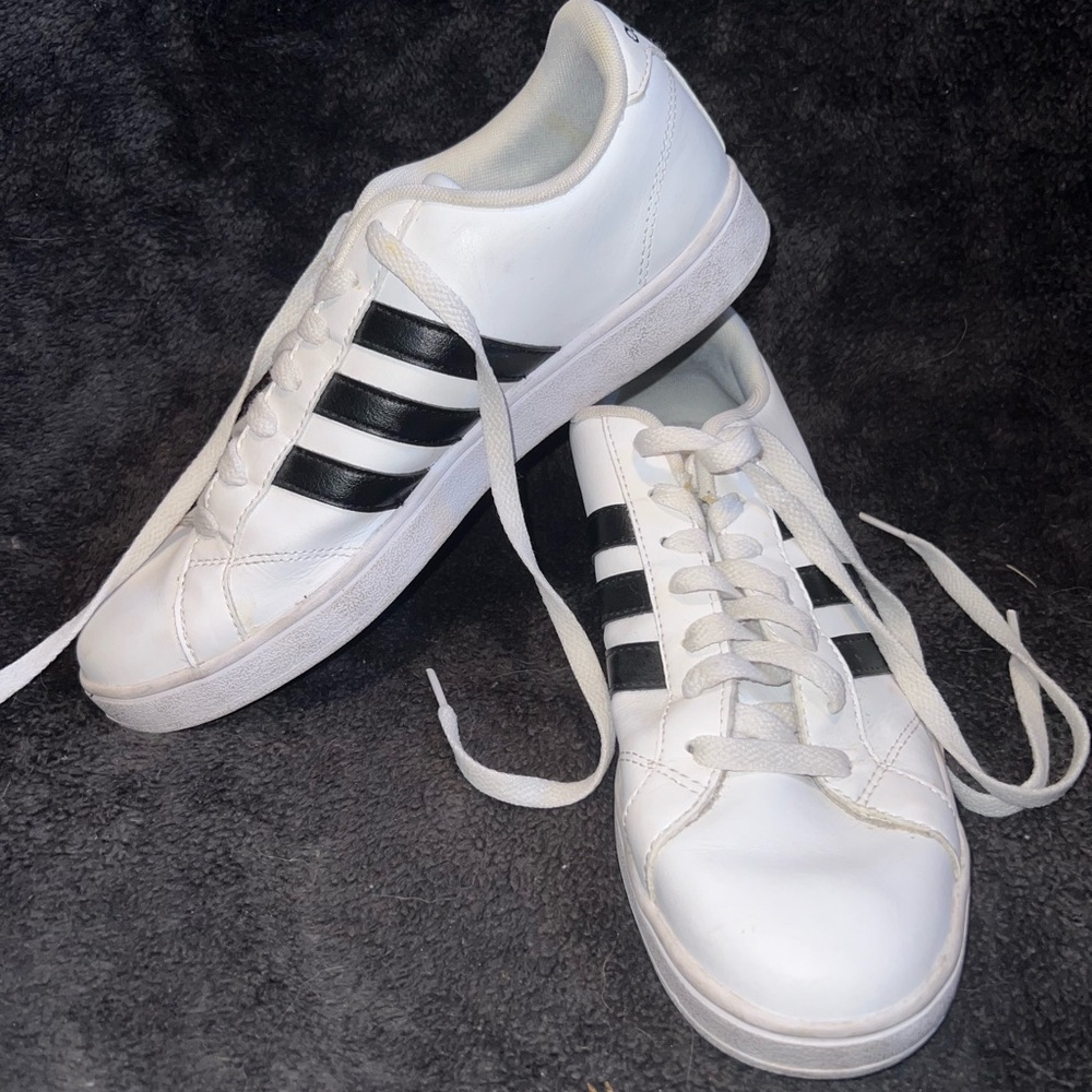 Adidas women’s size 8.5